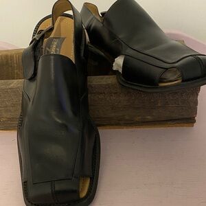 Men's Black Leather Sandals, nice structure but has peeling around straps